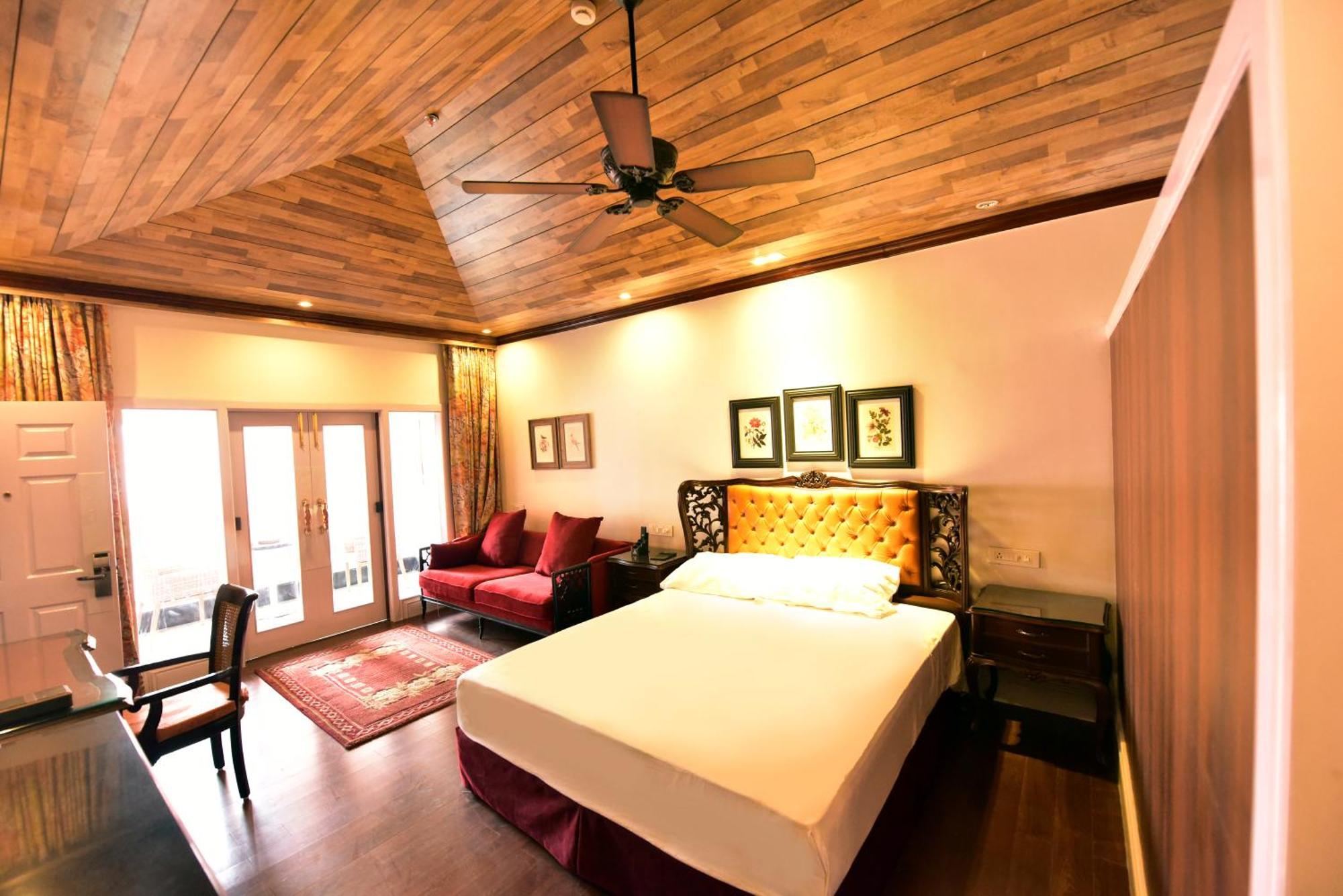 Hotel Mayfair Himalayan 5*