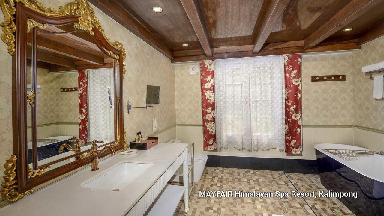 Hotel Mayfair Himalayan 5*